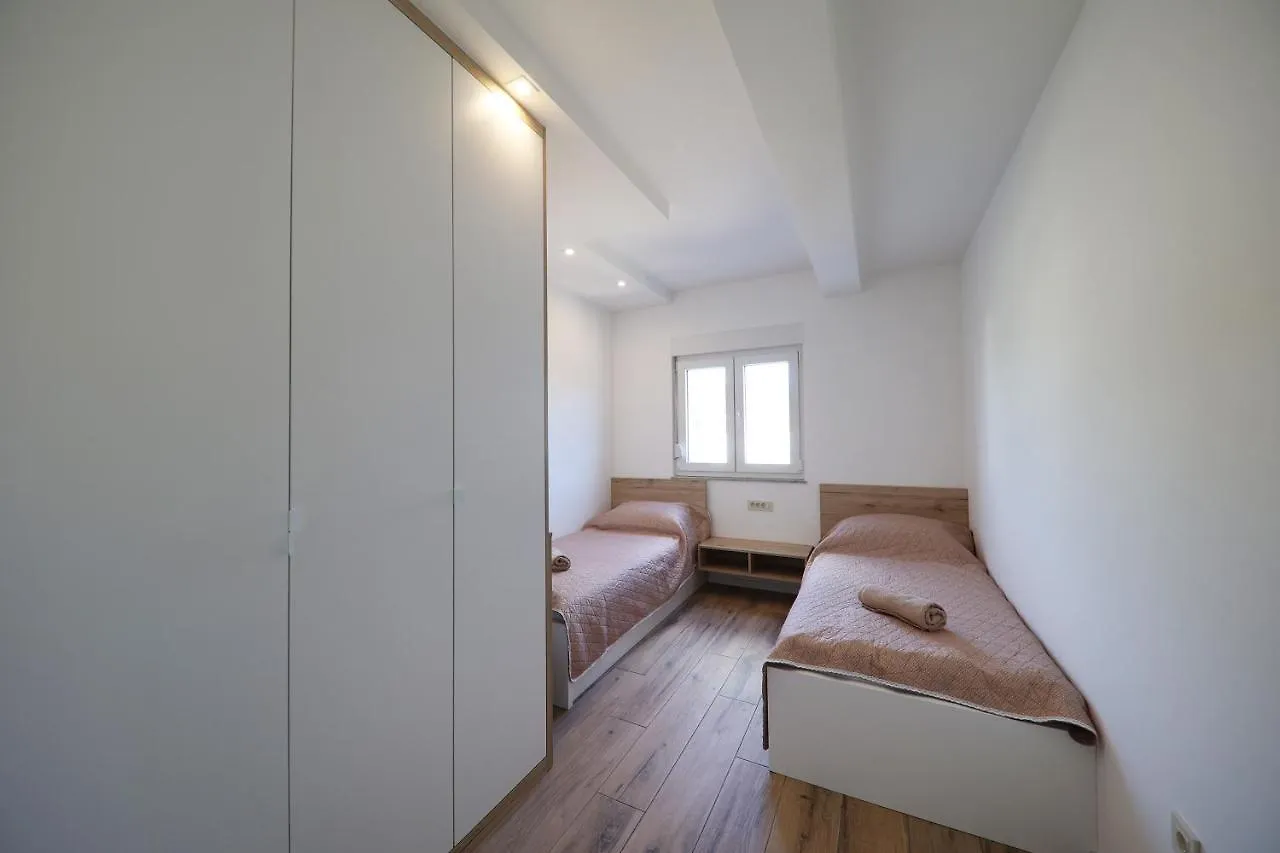 Apartmani Kiara Drage