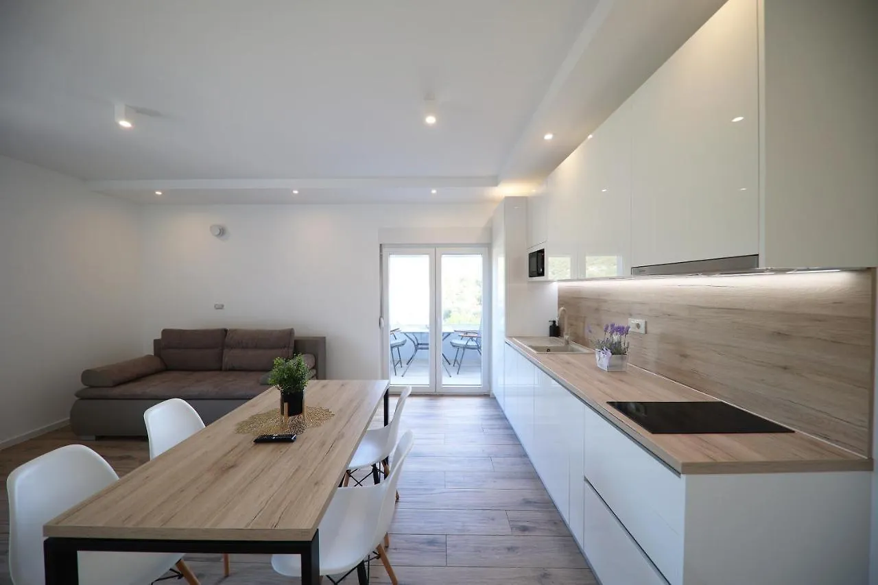 Apartment Apartmani Kiara Drage Croatia
