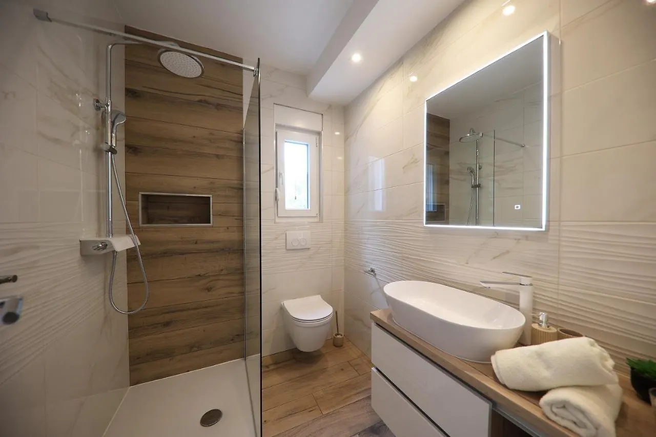 Apartmani Kiara Drage Croatia